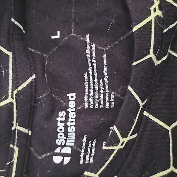 Sports Illustrated T Shirt - Picture 2 of 6